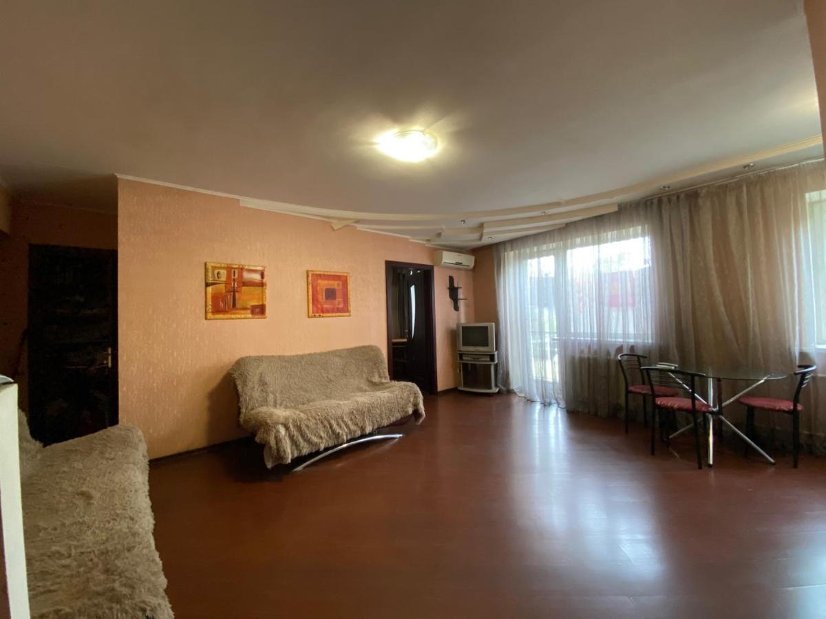 2-Bedroom Apartment Most City Center Area Днепър Екстериор снимка